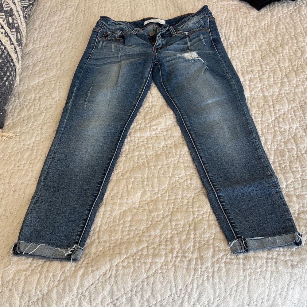 KanCan Distressed Blue Ankle Jeans